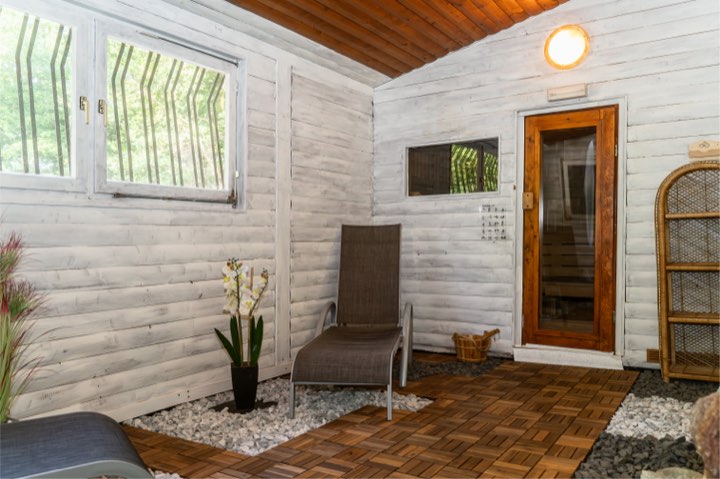 Wellnessbereich mit Sauna